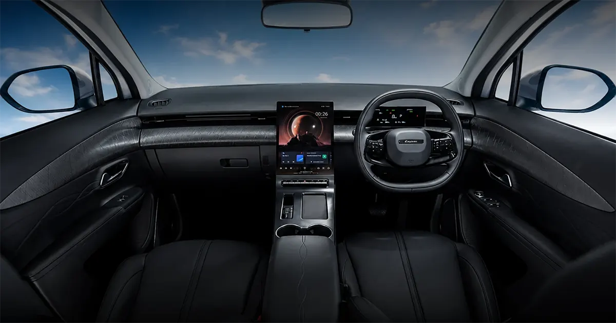 Bedah Desain Interior LEPAS E4: Kabin Luas, Layar Waterfall 13,2 Inci, & Kenyamanan Premium